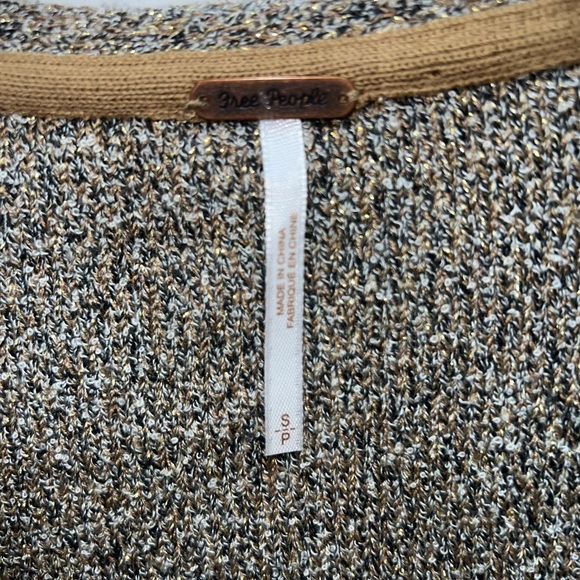 Free People Sweater Women’s Small Gold Plunging V-Neck Blended Fabric NWT - Picture 3 of 15